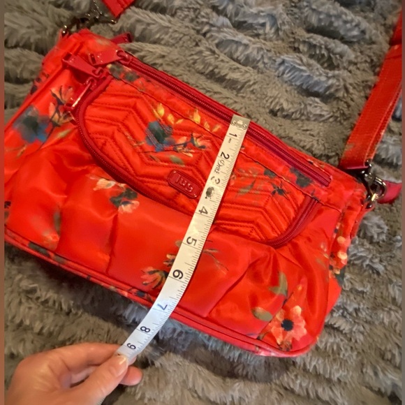 LUG Mambo Crossbody or Shoulder Bag for Travel - Picture 4 of 11